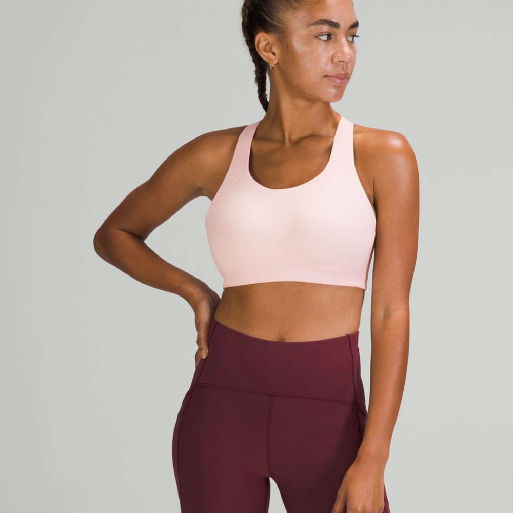Lululemon Bra AirSupport Bra High Support Blush Pink Color $98 MSRP 34/36 DD - Picture 3 of 5